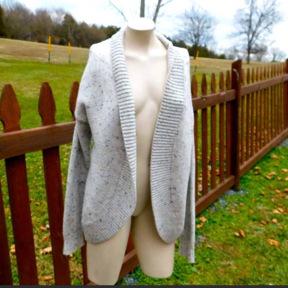 EUC Speckled Cardigan💛